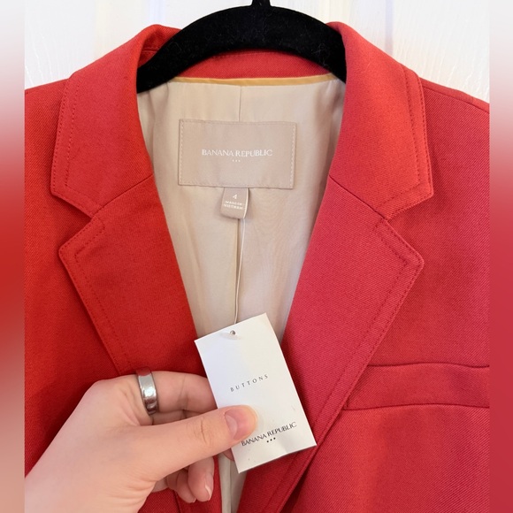NWT Banana Republic Bright Red Blazer with Gold Buttons - Women’s 4 - Picture 3 of 7